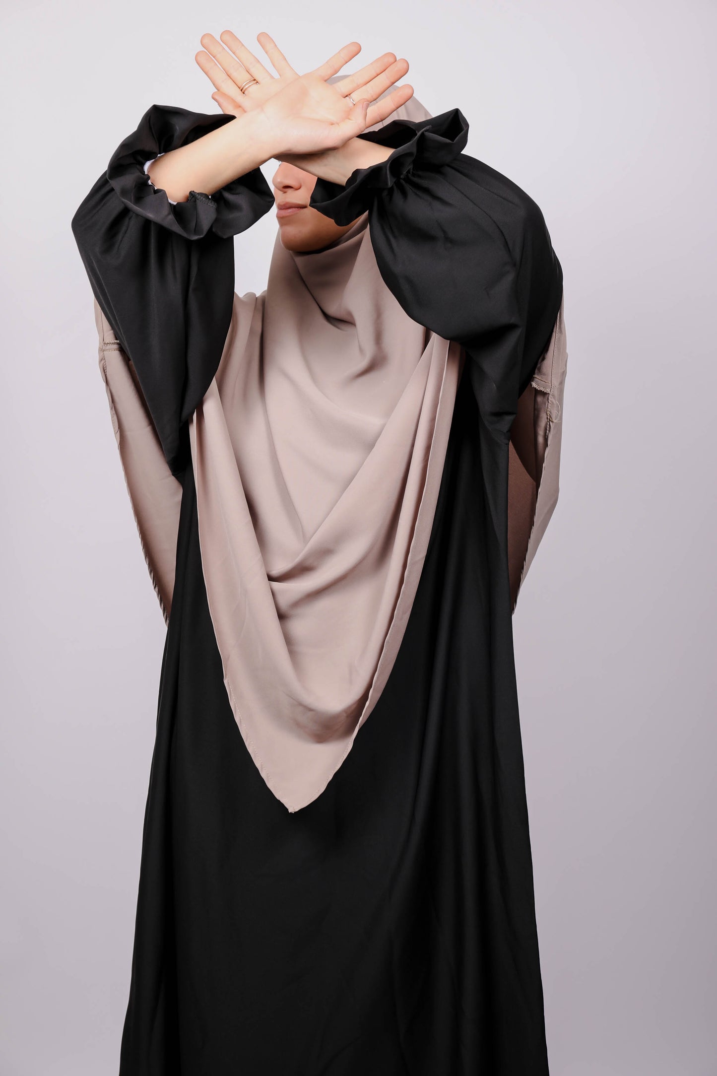 Abaya manches tulipes